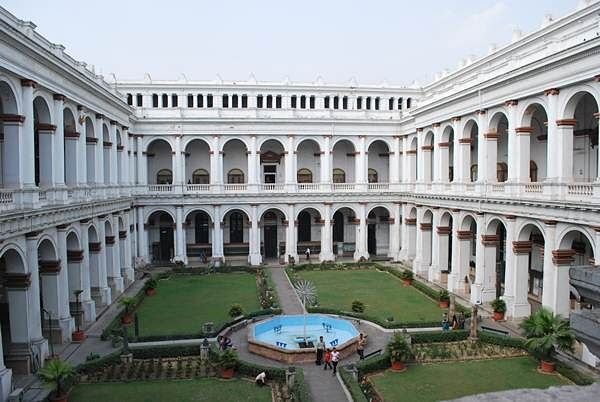 Six must-do activities in Kolkata